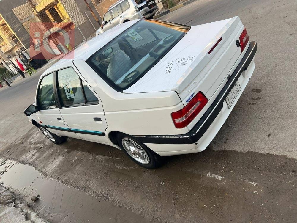 بیجۆ 405